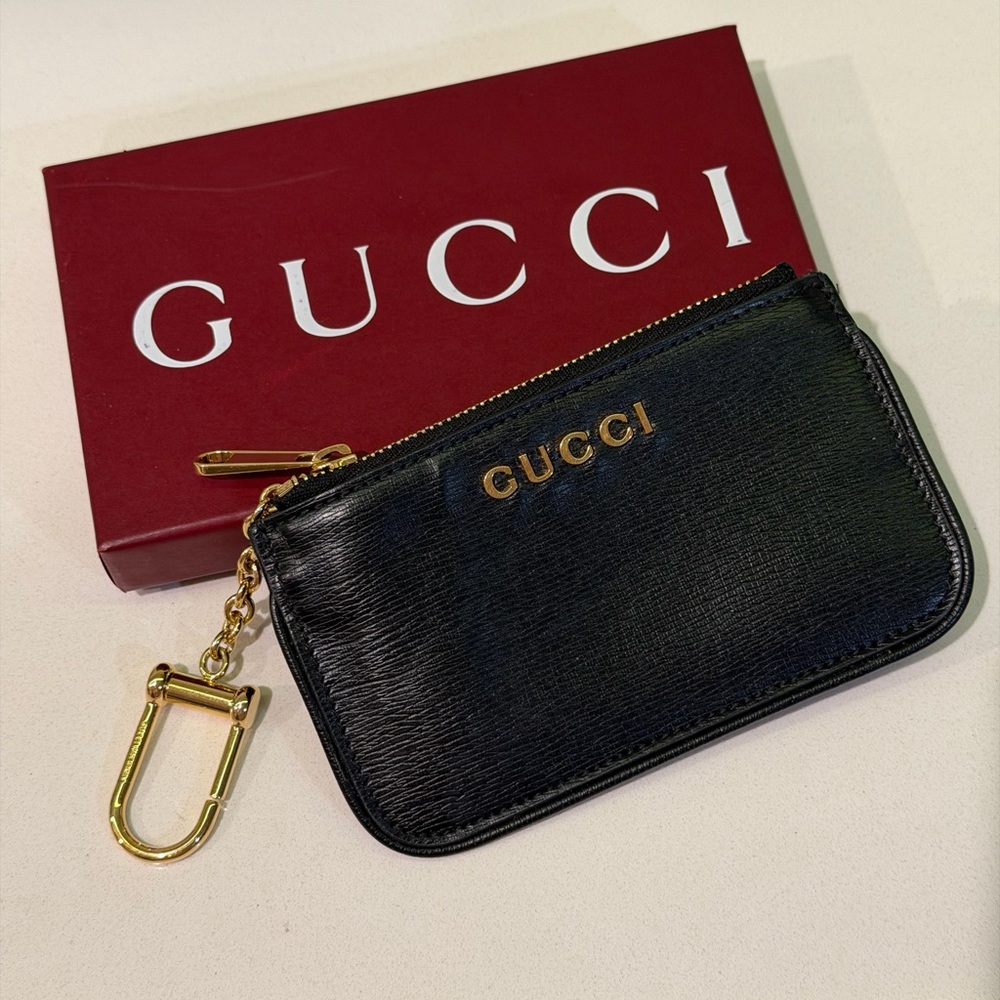 GUCCI Zip key case with script - Picture 2 of 15